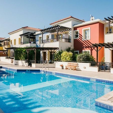 Aphrodite Gardens No.9 Luxury Apt Paphos Extérieur photo