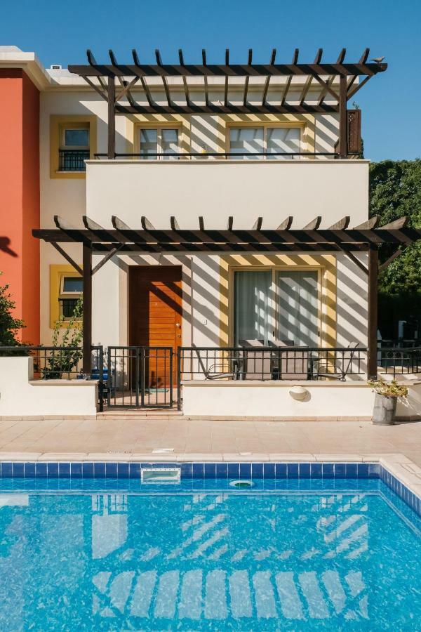 Aphrodite Gardens No.9 Luxury Apt Paphos Extérieur photo