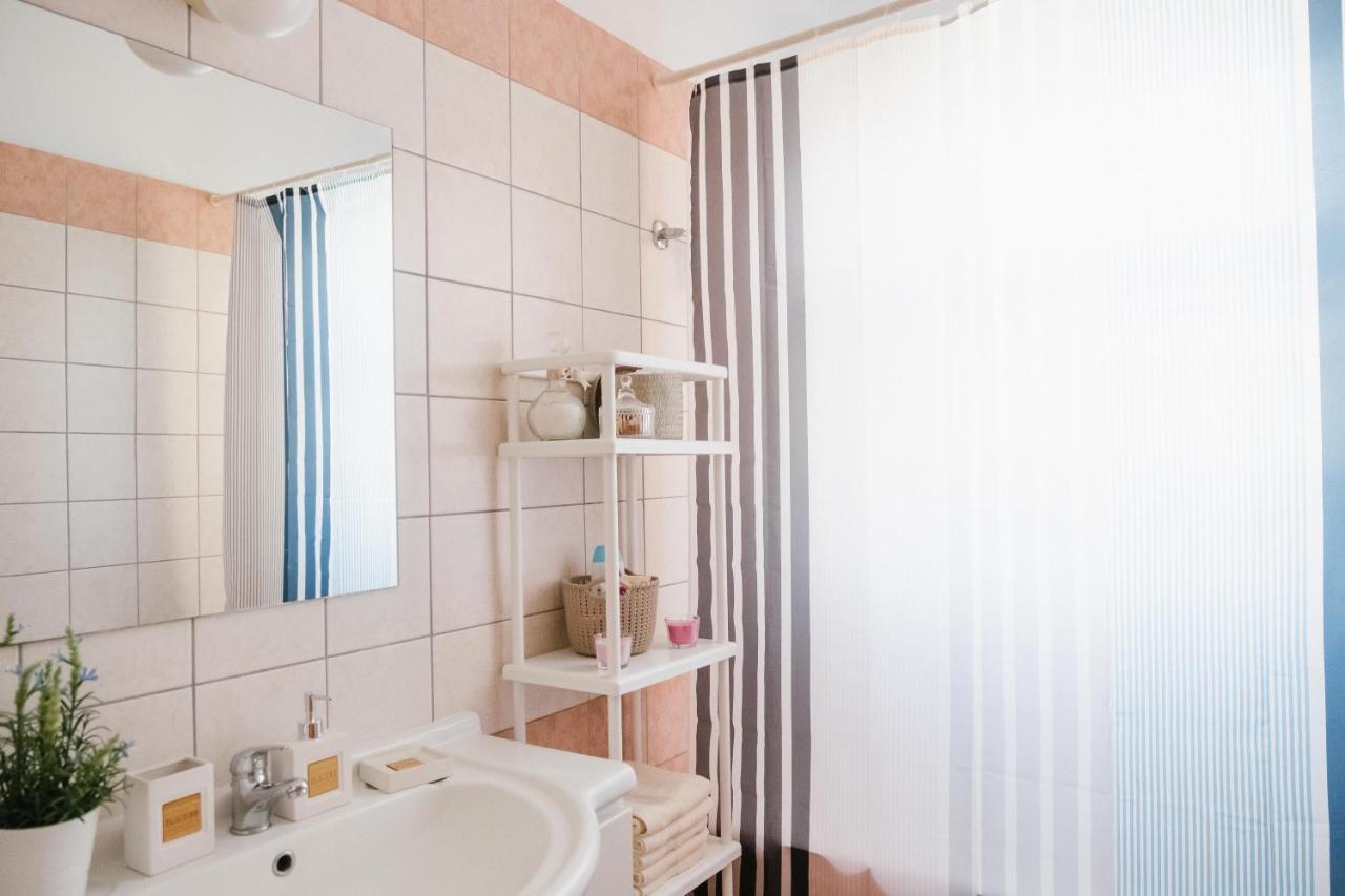 Aphrodite Gardens No.9 Luxury Apt Paphos Extérieur photo