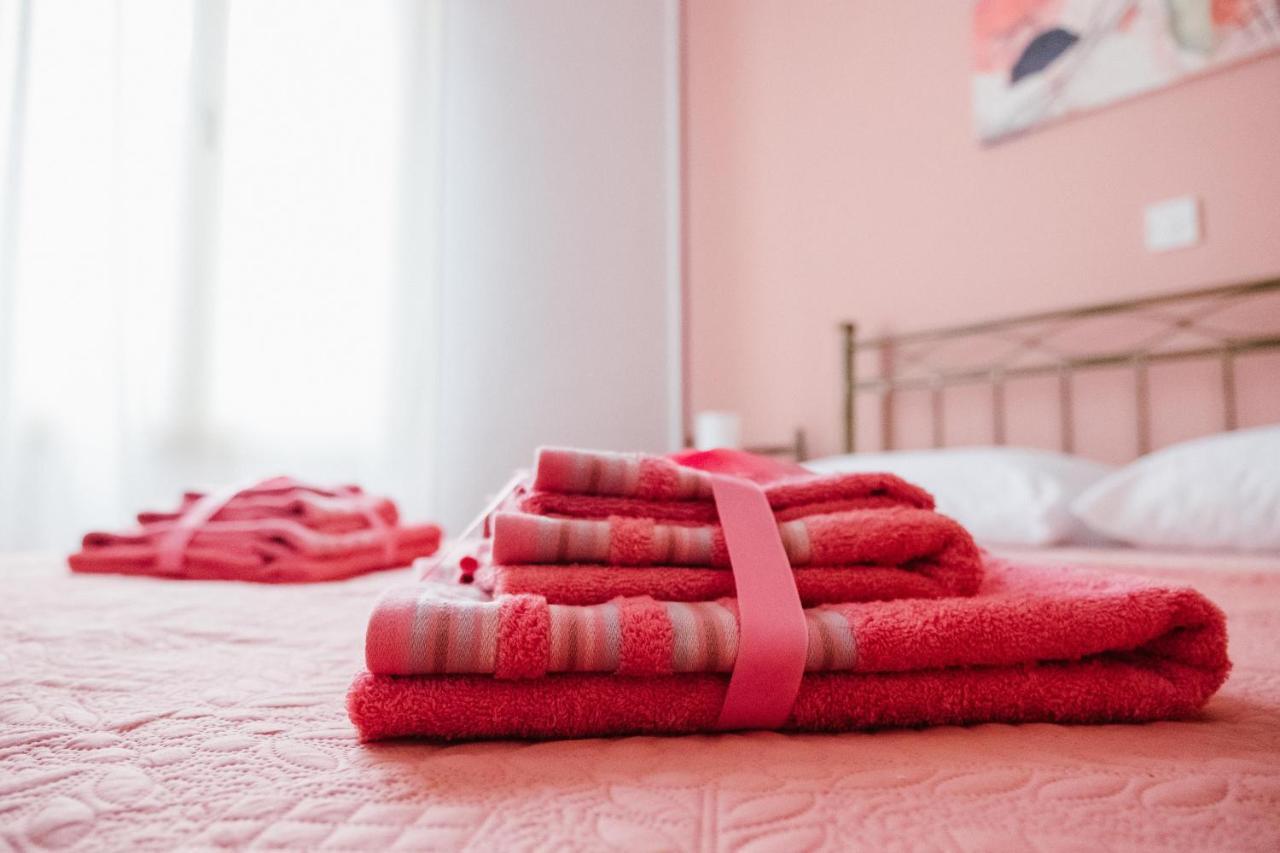 Aphrodite Gardens No.9 Luxury Apt Paphos Extérieur photo